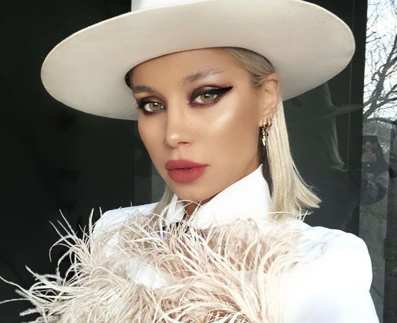 Alina Ceușan, la un pas să fie amendată &icirc;n trafic. Motivul &icirc;ntrece orice imaginație