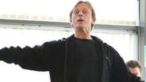 Un profesor a murit în timpul orelor!