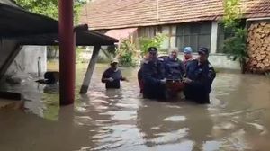 Codul portocaliu de inundaţii, prelungit până luni noapte. Care sunt zonele afectate din România 