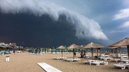 Imagini apocaliptice! COD ROȘU pe litoral. Cerul s-a înnegrit brusc
