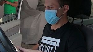Viorel Ștegaru, prima oră de condus! Soțul Vulpiței, palpitații din cauza instructoarei auto. ”Am fost atent și la volan, dar și la instructoare”