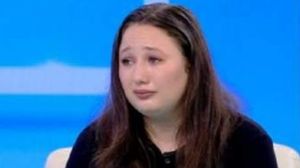 Sora fetiței bătute cu bestialitate de mamă face dezvăluiri șocante