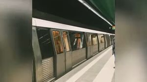 O persoană a încercat să se sinucidă la metrou