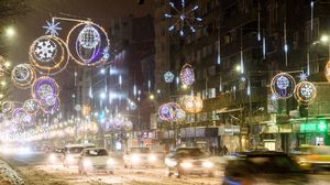 S-au aprins luminițele de Crăciun! Orașele din România care au cele mai frumoase decorațiuni în 2020 FOTO & VIDEO