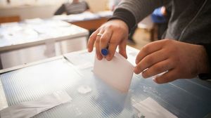 Câți români au votat până acum