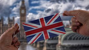 Sute de români blocați la frontieră în Marea Britanie