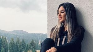 Mona de la Puterea Dragostei bataie