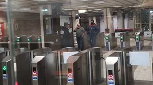 Magazinele de la stația de metrou Crângași au fost demolate