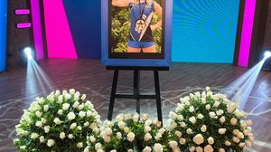 omagiu adus Războinicei Steph Gomez