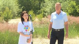Klaus Iohannis a participat la o acţiune de ecologizare
