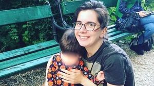 Strigăt de disperare al unei jurnaliste care nu și-a văzut fetița de un an