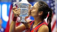 Emma Răducanu, vedeta momentului în tenis. Performanță incredibilă la 18 ani