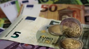 Curs valutar BNR, azi, joi, 7 octombrie 2021. Cât valorează principalele monede: Euro, Dolar, Lira sterlină și Francul elvețian