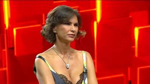 Ramona Bădescu a dezvăluit la „40 de întrebări cu Denise Rifai” cum a fost văzută de societate ca mamă la 51 de ani