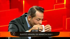 Jean de la Craiova a apărut gol pușcă într-o emisiune și presa a scris că ascunde un monstru în pantaloni. Reacția fabuloasă a soției când artistul a ajuns acasă