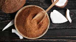 Cu ce poți înlocui zahărul din comerț. Alternative sănătoase care pot înlocui zahărul alb