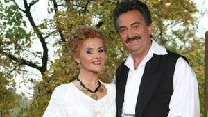 Amintirea lui Petrică Mâțu Stoian o macină și acum pe Niculina Stoican! Artista nu poate privi nici acum imagini cu interpretul: „Încă nu pot să-l ascult cântând și să-l văd în poze sau filmări”