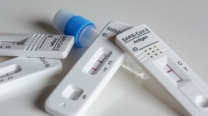 Centrele de testare COVID se vor desființa