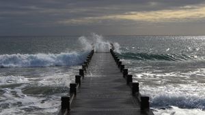 Furtuna Eunice a devastat Europa de Vest. Cum a izbucnit și care sunt șansele să lovească România