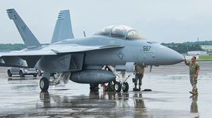 Avion ucrainean militar neautorizat, interceptat în zona de nord a României