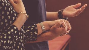 Rugăciune în vreme de război. Citește zilnic aceste rugăciuni pentru pacea lumii