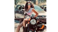 Mihaela Rădulescu, apariție de senzație pe motor! Fosta prezentatoare TV este pasionată de viteza amețitoare