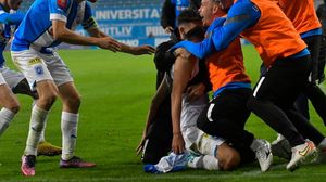 Derby-ul Universităţilor în SuperLiga! Universitatea Craiova - U Cluj. Echipele probabile