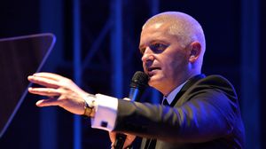 Biografie Virgil Ianțu. Vârstă, studii, carieră, familie. Vezi în ce oraș s-a născut prezentatorul.