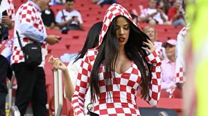 FOTO Ce riscă cea mai sexy fană de la Cupa Mondială, după ce s-a dezbrăcat în Qatar