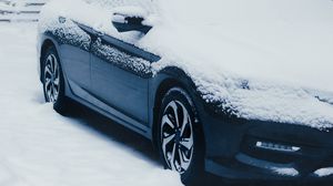 Cum să pregătești mașina pentru iarnă. 5 lucruri pe care să le faci înainte să dea înghețul