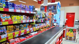 Programul supermarketurilor de Revelion 2023