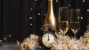 Mesaje de Revelion 2023. Cele mai frumoase urări, felicitări și SMS-uri pe care să le trimiți celor dragi de Anul Nou