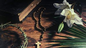 cand sunt floriile 2023