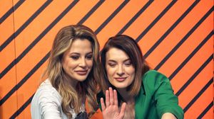 Oppo Find N2 Flip, cea mai nouă „bijuterie” tehnologică care „răspunde cel mai bine nevoilor consumatorului de astăzi”. Telefonul a fost lansat la începutul lunii martie