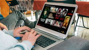 Filme și seriale noi pe Netflix 2023. Iată care sunt noutățile lunii mai