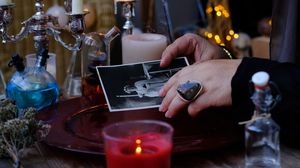 5 ritualuri care păstrează vie legătura cu strămoșii