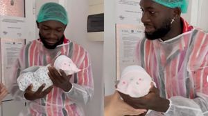 Blaze, reacție emoționantă atunci când și-a văzut fiica pentru prima oară.