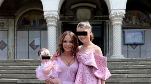 Andreea Antonescu a mers în vacanță cu fiicele ei pe litoralul Mării Negre
