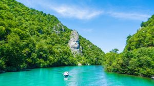 Locuri de poveste din România