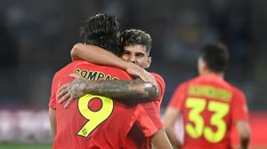 Florinel Coman celebrând alături de unicul marcator, Andrea Compagno, după victoria împotriva celor de la CFR Cluj.