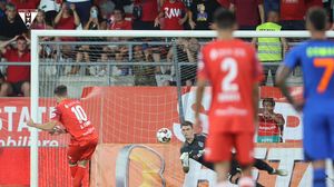 Verdictul unui specialist în urma penalty-ului acordat în favoarea celor de la UTA Arad în partida cu FCSB: „Arbitrul trebuie să vadă 100% că este henț”