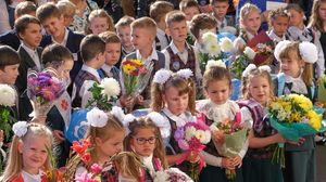 Prima zi de școală 2023. Elevii revin în bănci pentru noul an școlar 2023-2024