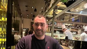 Cine e Pescobar și cu ce se ocupă. Vezi care este numele său real