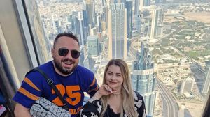 Emi de la Noaptea Târziu și soția sa se pregătesc să se muta în noua lor locuință