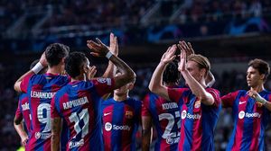 Centralul român lăudat după arbitrajul din meciul FC Barcelona – Antwerp! Cine este jucătorul pe care catalanii îl consideră noul Lionel Messi?