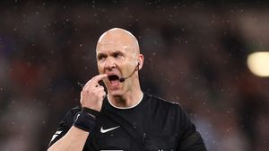 Israelienii „au pus tunurile” pe Anthony Taylor! Centralul le-a refuzat un penalty gazdelor care ar fi schimbat soarta partidei