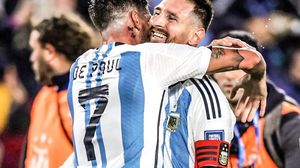Lionel Messi și Rodrigo de Paul