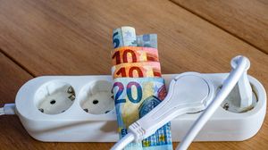 prelungitor, bancnote