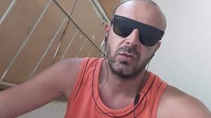 Bărbatul care și-a înjunghiat ambii părinți