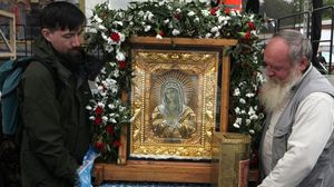 icoane facatoare de minuni bucuresti 